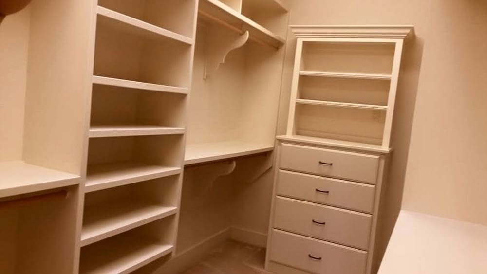 Closet shelving painting in San Antonio