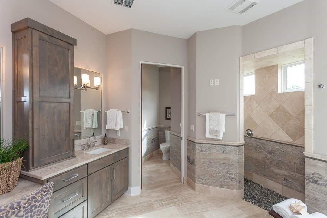 Bathroom painting and cabinet staining in San Antonio